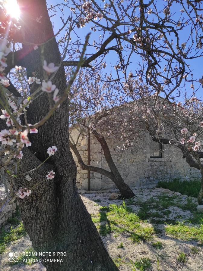 Agriturismo Fondo Paliemmu Модика Экстерьер фото
